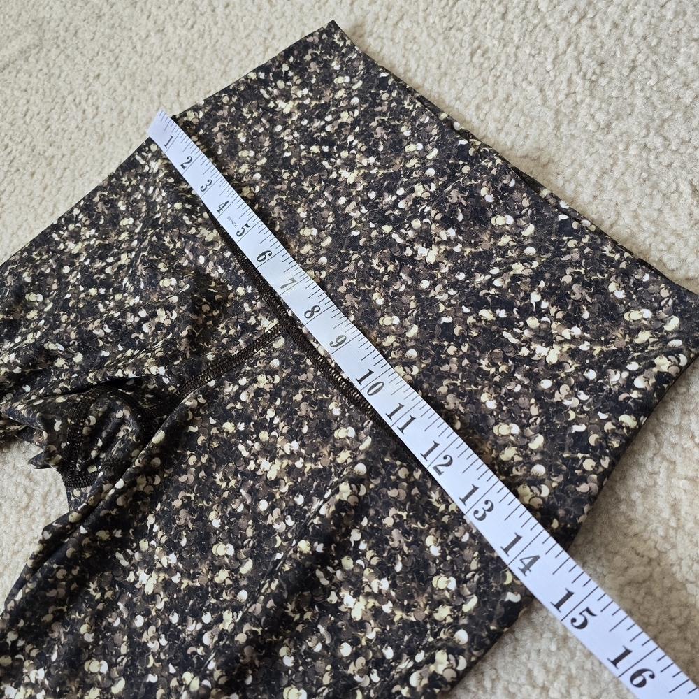 Lululemon 2014 Shine Tight (Roll Down) Shimmy Shimmer Multi Size 6 - Picture 9 of 13